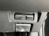 ETC車載器付きです♪高速道路をスイスイと通過!で、キャシュレス!クルマは料金所をノンストップで通過することができます☆