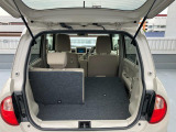 リヤシートも全車消毒済み。シートを倒すとゆったりとした室内空間に★レジャーにショッピングに大活躍!シートは左右別々に動くのでアレンジいろいろ!