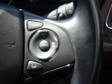 Hondaセンシングの機能のひとつ、アダプティブクルーズコントロール付!アクセルから足を離しても設定したスピードと前車との車間を保ち走行してくれます!車線維持もアシスト☆高速道路で疲労軽減ですね☆