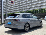 高強度ボディ&times;衝撃吸収構造で、万が一にも備えた安心設計。Volkswagenならではの安全性能です。