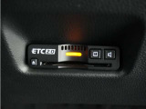◆ETC2.0装着◆進化したドライブ体験。料金収受システムだけだったETCが生まれ変わって、高速道路を賢く使うETC2.0に進化しました。多彩な情報サービスが便利で快適なドライブ体験を提供します。