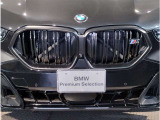BMW代表的な特徴のキドニーグリル。BMWのすべてのモデルに採用され、BMWらしさを強調しております。