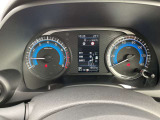 視認性の高いメーターで運転情報を的確に把握できます!