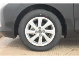 純正なので車に似合うデザインになっていますね。スタッドレスタイヤもご相談下さい。
