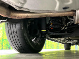 お車を安心してお乗りいただく為には、足回りの定期点検が欠かせません。サービスサポート(有償保証)では無料点検もご提供しており、安心のカーライフをお過ごしいただけるサポート体制が整っています。