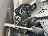 お車を安心してお乗りいただく為には、足回りの定期点検が欠かせません。サービスサポート(有償保証)では無料点検もご提供しており、安心のカーライフをお過ごしいただけるサポート体制が整っています。