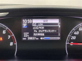 車線からのはみ出しをお知らせするレーンディパーチャーアラートを搭載しています。