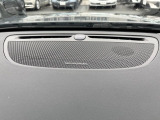 【harman kardon】ハーマンカードンのHi-Fiスペシャリストと共に、モデル別に開発・設計された専用チューニングが臨場感溢れる音響空間を実現しています。