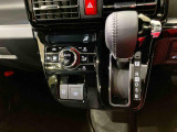 納車前にはプロのメカニックが、各部の点検を行います。ディーラーにしか出来ない品質、そしてサービスできっと満足していただけると思います!