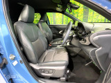 運転席シート廻りは使用感も少なく、良好な状態となっています。丁寧に使われていたことがよくわかりますね。