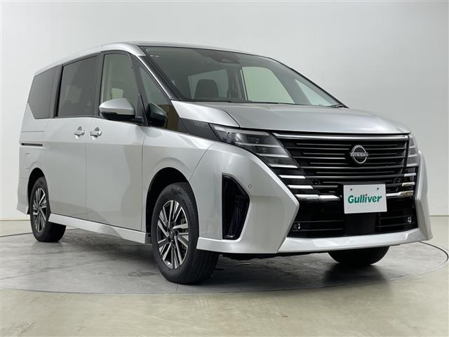 セレナ 2.0 ハイウェイスターV 4WD 4WD 修復歴無し