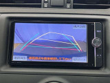 バックガイドモニターで、後方を確認しながら安心して駐車することができます。運転初心者も熟練者も必須の機能ですよ!