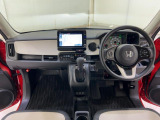 この車両は禁煙車となりますがタバコを含めた車内のニオイに関しては、個人の主観となる為、ご来店時にお客様に確認して頂いておりますので、ご了承下さい。