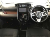 見通しのいい視界と最適なレイアウトで運転しやすいです。