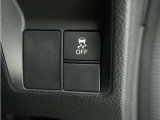 ◆VSA◆横滑り防止装置が装備されています。コーナーリング時の横すべりを抑える機能と、車両の急激な挙動変化を抑える機能で、安定した走行を実現しています。運転に安心とゆとりが出来ます。