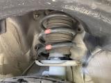 お車を安心してお乗りいただく為には、足回りの定期点検が欠かせません。サービスサポート(有償保証)では無料点検もご提供しており、安心のカーライフをお過ごしいただけるサポート体制が整っています。