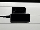 【ドライブレコーダー】映像・音声などの運転中の記録を残します。事故などを起こした起こされた時の証拠になりえますので、もしも時でも安心ですね。