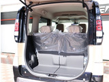 【車屋】として、長く車業界に従事した経験豊富なスタッフが多数在籍しております。