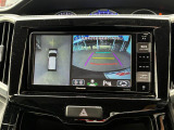 【全方位モニター】リバースに入れた際、車両全体を見渡している映像に切り替わります。また、見通しが悪い場所で便利な前方ワイド映像やすれ違いに便利な助手席側ワイド映像など切り替えが出来ますよ♪