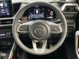 【純正革巻きステアリング】上質な革を使用することで、手にしっかり馴染みとても運転しやすいハンドルです♪