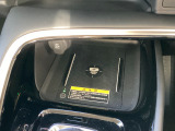 ワイヤレス充電付き☆対応のスマホを置くだけで充電出来ます♪