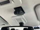 【ドライブレコーダー/車室内】車室内カメラによる車内および車側面の撮影記録が駐車時の安心を高めるとともに、走行中の幅寄せ対策や後方撮影(リヤガラス越し)にも対応しています。