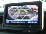 バックカメラで駐車も安心。死角を減らして、安全にサポート。初めての場所でもスムーズに、あなたの運転をもっと快適にしてくれます!