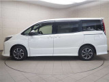 安心の納車前整備を実施します。その際にエンジンオイル、オイルエレメント、ワイパーゴムを交換いたします。