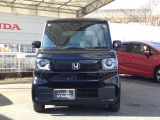 お客様に安全で快適なカーライフをお送りいただくために、中古車にも高いレベルの品質基準を設け、その基準に従って、全ての中古車について納車前整備を実施しています。