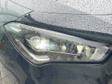 ●LEDヘッドライト:夜間走行時も良好な視界を確保し安心して運転できる高輝度LEDヘッドライトを装備!点灯速度が早く、消費電力も抑えられています。