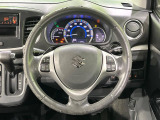 【純正革巻きステアリング】上質な革を使用することで、手にしっかり馴染みとても運転しやすいハンドルです♪