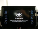 ディスプレイオーディオを装備。スマホとクルマをつなぐことで、これまでのナビに加えて、いろんなサービスが楽しめます。