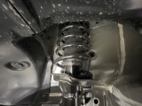 お車を安心してお乗りいただく為には、足回りの定期点検が欠かせません。サービスサポート(有償保証)では無料点検もご提供しており、安心のカーライフをお過ごしいただけるサポート体制が整っています。