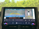 【パノラミックビューモニター】専用のカメラにより、上から見下ろしたような視点で360度クルマの周囲を確認することができます☆死角部分も確認しやすく、狭い場所での切り返しや駐車もスムーズに行えます。