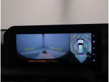フロントカメラ 見づらく出づらい交差点などで大活躍 安全確認をお忘れなく