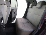 ゆとりある広々とした車内空間は、ドライブを始め買い物やレジャーなど、幅広く活躍します。一人でもみんなとでもお出かけを楽しみましょう!