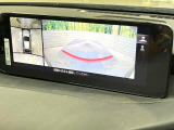 【360&deg;ビューモニター】専用のカメラにより、上から見下ろしたような視点で360度クルマの周囲を確認することができます☆縦列駐車や幅寄せ時に活躍してくれます♪