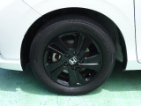 ホンダ純正アルミホイール 気品有るデザインです。