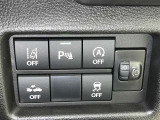 コーナーセンサーを車の前後に装備。障害物までの距離に応じて警告音を変えてお知らせ。縦列駐車時や駐車場・車庫などでの取り回しをサポートします。詳細は販売店スタッフまでおたずねください。