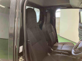 ご覧いただきありがとうございます!安心保証付きの展示車を多数揃えておりますのでお気軽にお尋ねください。