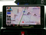 純正品の地デジTV対応のSDナビです。遠出や初めての場所でも安心ですね。
