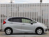 当店の中古車販売は、安心してご購入いただくために、ご契約、ご納車を含め当店にご来店いただけるお客様にお願いしております。