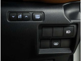 各種スイッチは運転席右側前にございます。