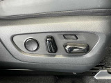 パワーシートで快適な座席を楽々コントロール!