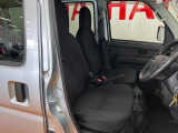 運転席広々