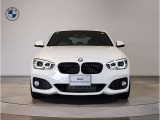 【キドニーグリル】BMWは約90年もの間、ほぼ全ての車両にひと目でBMWだと分かるこの特徴的なフロントグリルが備えられ、デザイン・アイコンとして親しまれてきました。