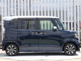 当店の中古車販売は、安心してご購入いただくために、ご契約、ご納車を含め当店にご来店いただけるお客様にお願いしております。