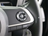 高速道路や自動車専用道路走行中に、クルーズコントロールの機能に加え、先行車に追いついた際には安全な車間距離を保ちながら、先行車の車速に合わせて追従していくシステムです。
