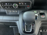 電子パーキング装着車!!ブレーキホールド機能付きで、信号待ちでも楽々です!!