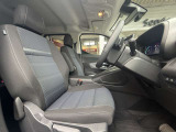広大なヨーロッパならではの、長距離運転を前提に造られたシート。デザインだけではなく、疲れにくいことも大きな特徴です。